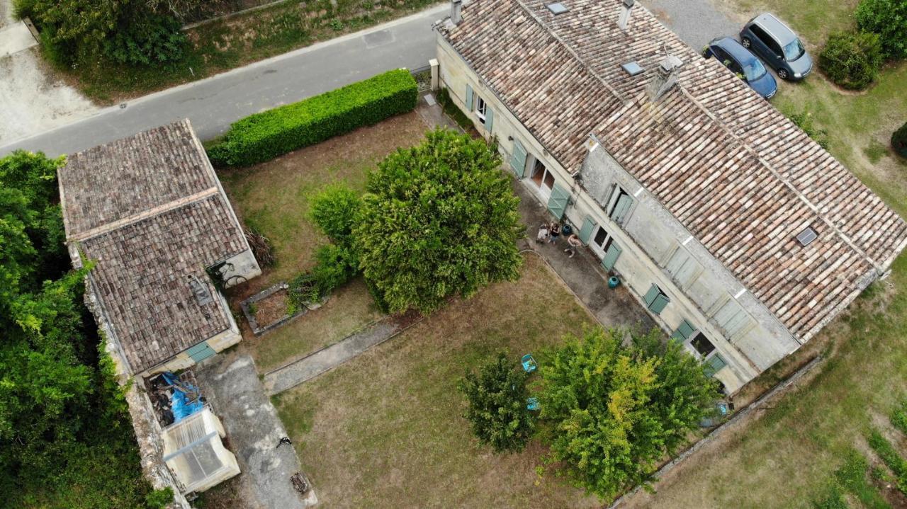 La Petite Auberge Comps  Exterior photo