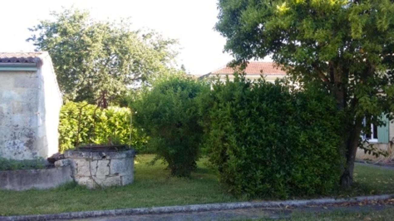 La Petite Auberge Comps  Exterior photo